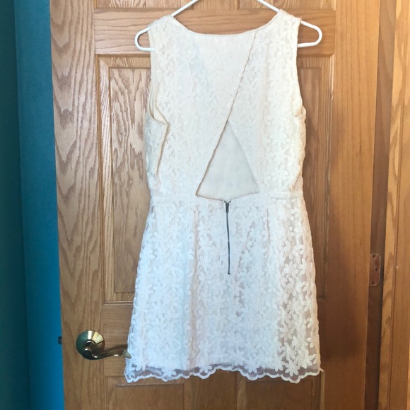 White Floral Dress - Picture 2 of 6